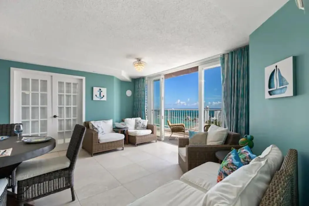 Apartamento Beachfront Retreat-Panoramic Sunrise Views-1 Parking Spot San Juan